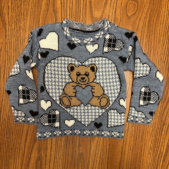 Sweater with teddy bear size 2T. - Picture 1 of 4